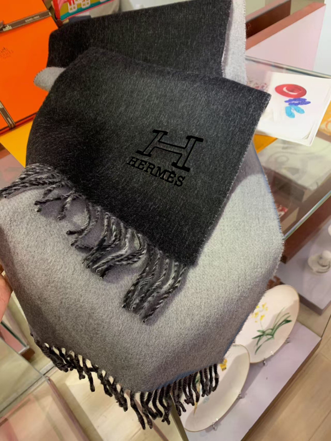 H**me5 scarf 30x200cm