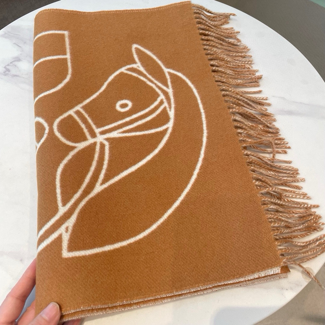 H**me5 scarf 40x195cm