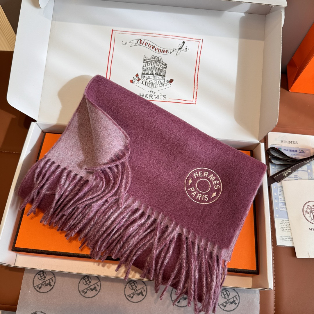 H**me5 scarf 30x180cm