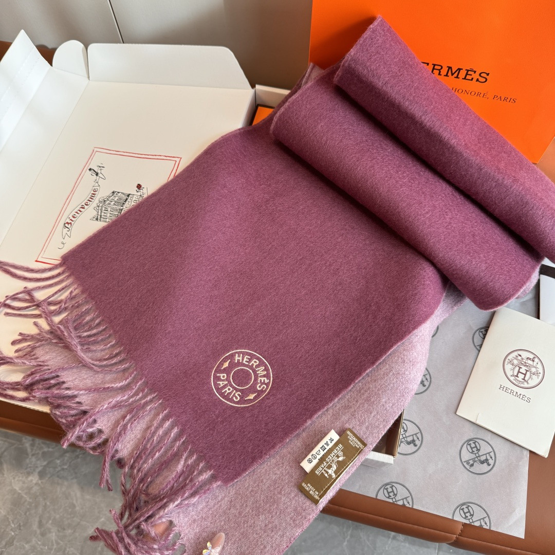 H**me5 scarf 30x180cm