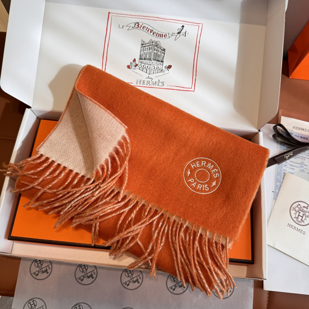 H**me5 scarf 30x180cm