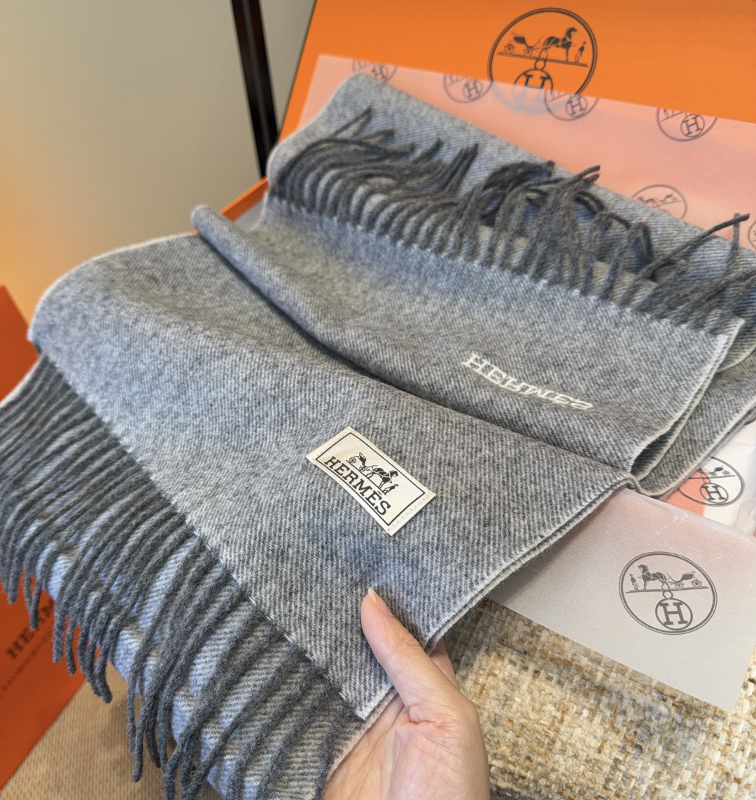 H**me5 scarf 35x190cm