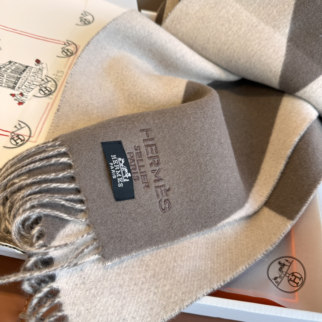 H**me5 scarf 30x180cm