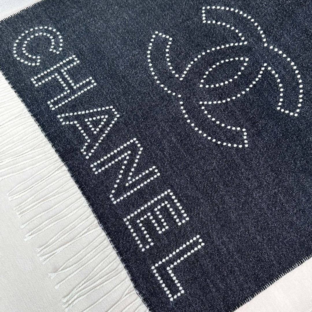 Ch**el scarf 70x200cm