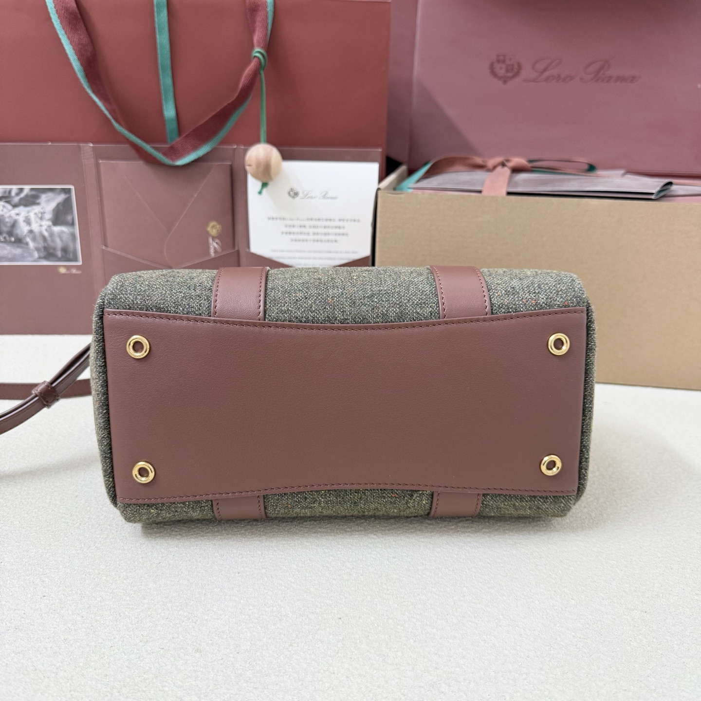 L0r0 P1ana Loom L25 25x18x12.5cm