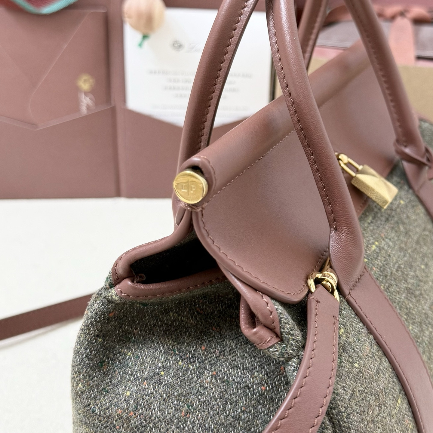 L0r0 P1ana Loom L25 25x18x12.5cm