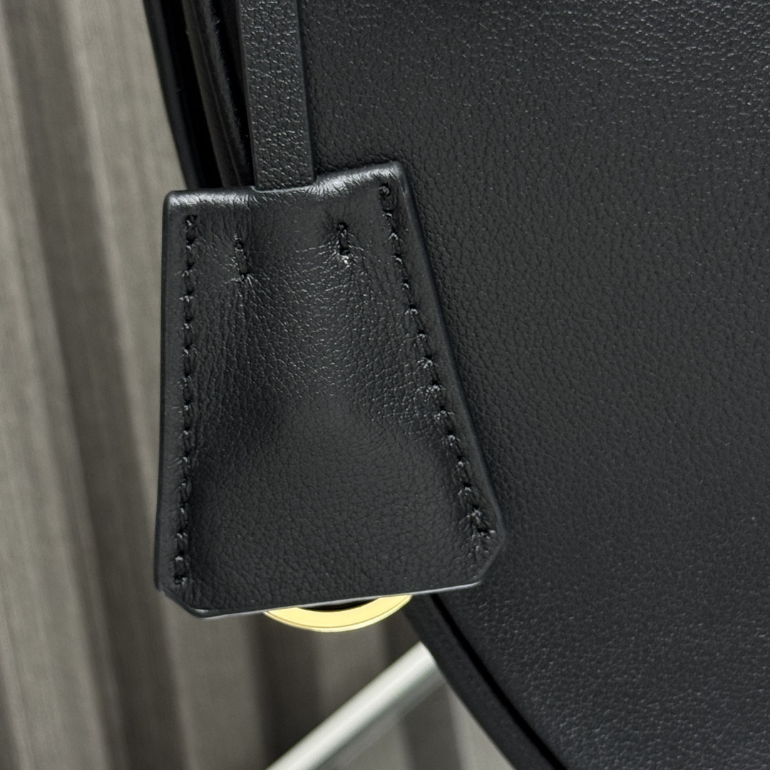 Pra*a Demi-Lune Large Leather Shoulder Bag 42x19.5x8.5cm