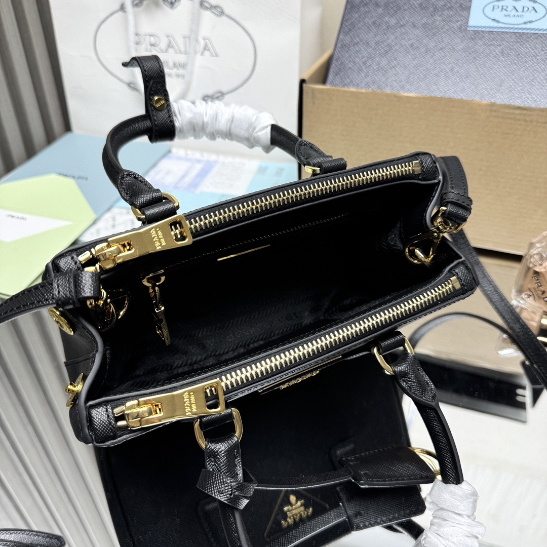 Prada Galleria Patent Saffiano Leather Mini-Bag 12.5x21x8.5cm