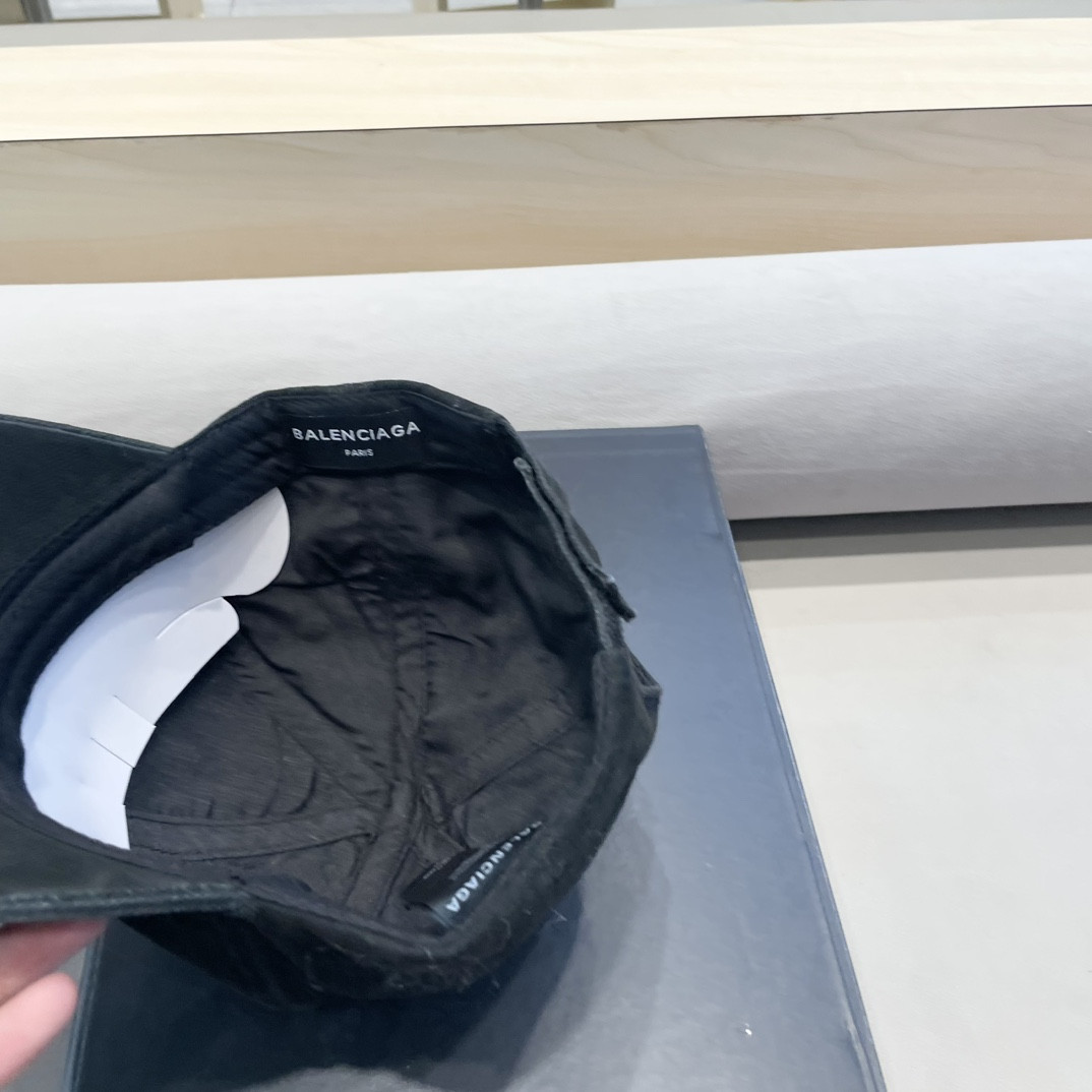Balenciaga Baseball Cap