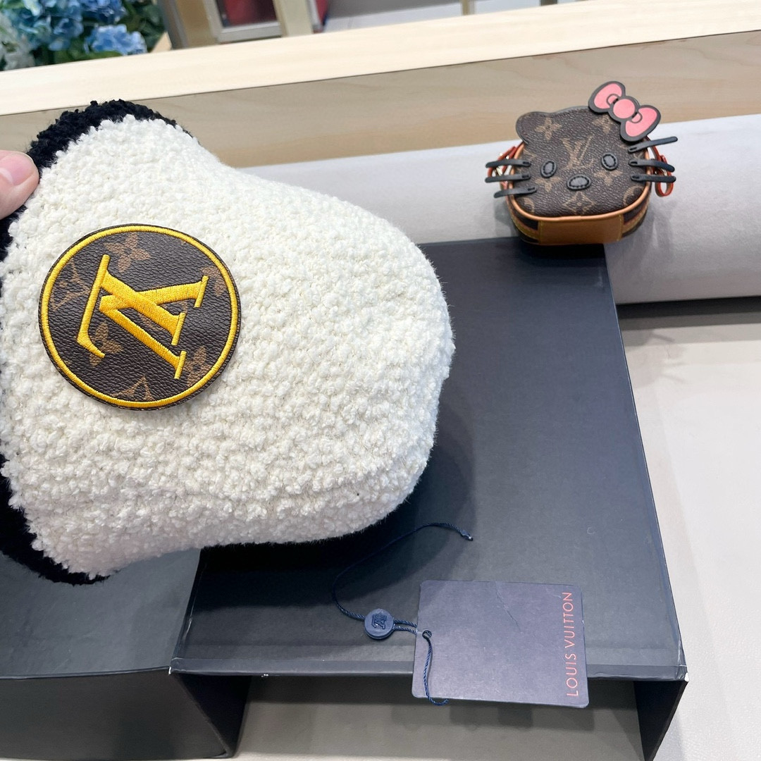 Louis Vuitton Bucket Hat