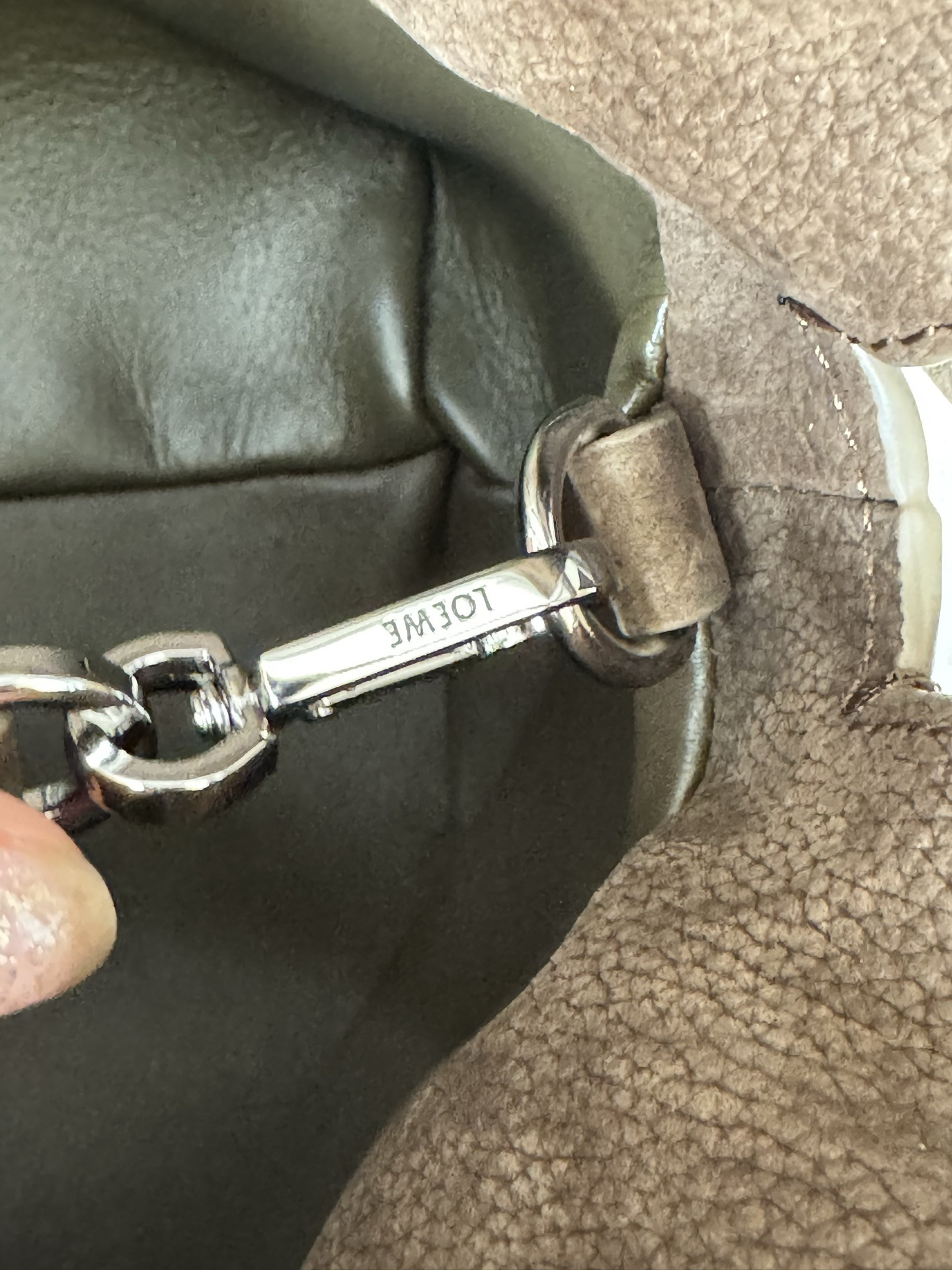 L0ew* Medium Flamenco Clutch in Grained Nubuck 24.5x30x10.5cm