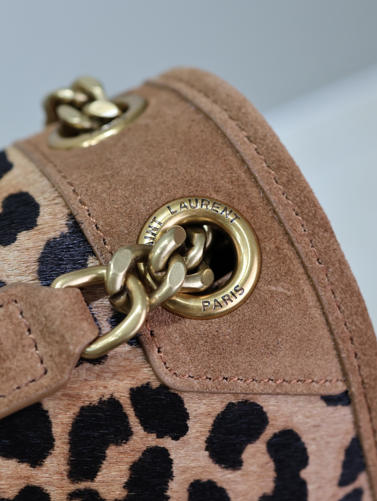 Y51 NIKI MEDIUM 28x20x8.5cm