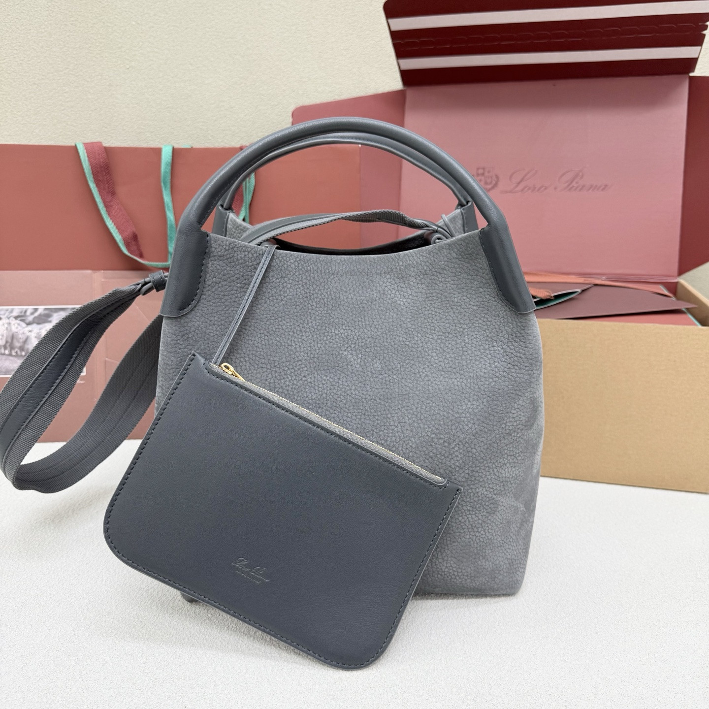 L0r0 P1ana Large Bale Bag 28x36x22cm