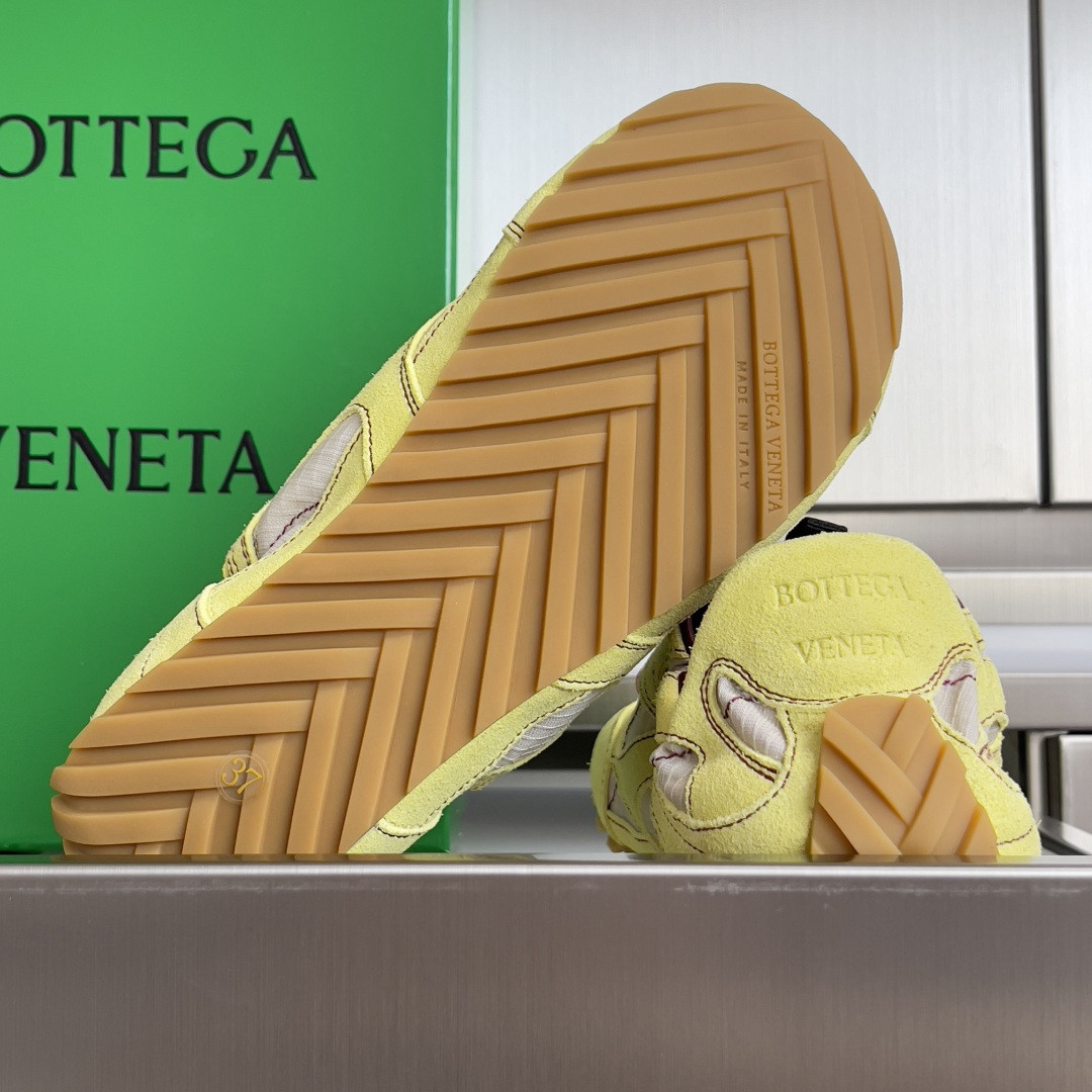 UA Bottega Veneta Orbit Flash Sneaker