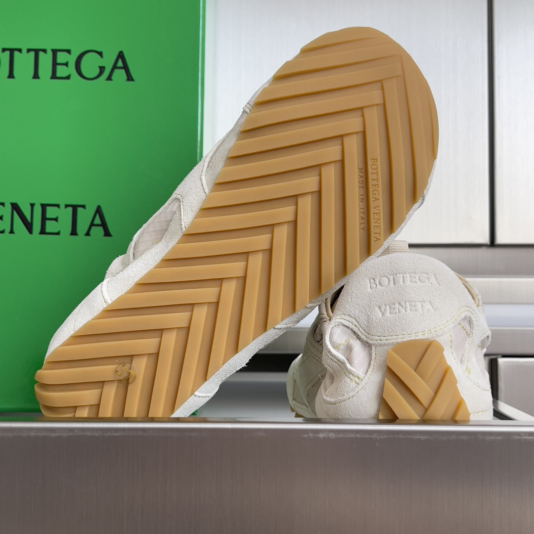 UA Bottega Veneta Orbit Flash Sneaker