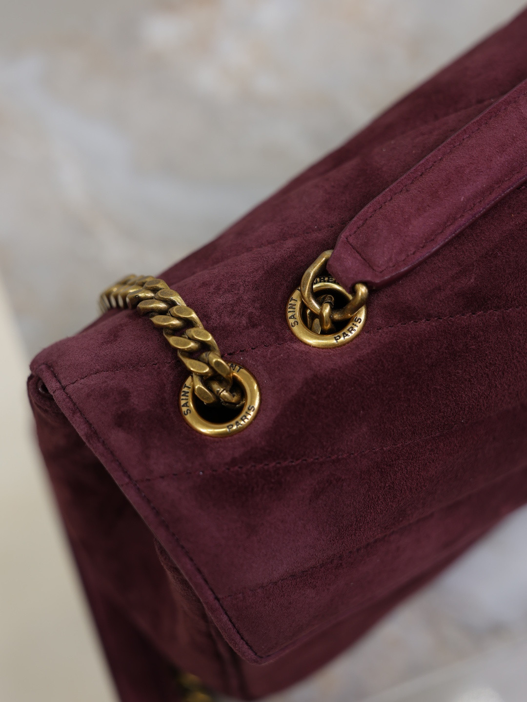 YSL LOULOU Medium in Suede 29x17x8cm