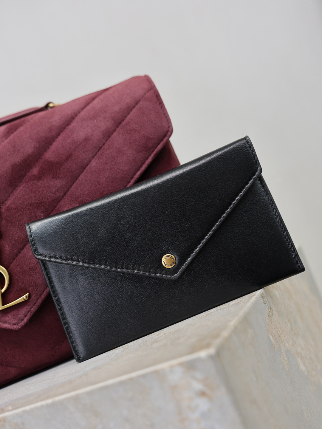 YSL LOULOU Medium in Suede 29x17x8cm