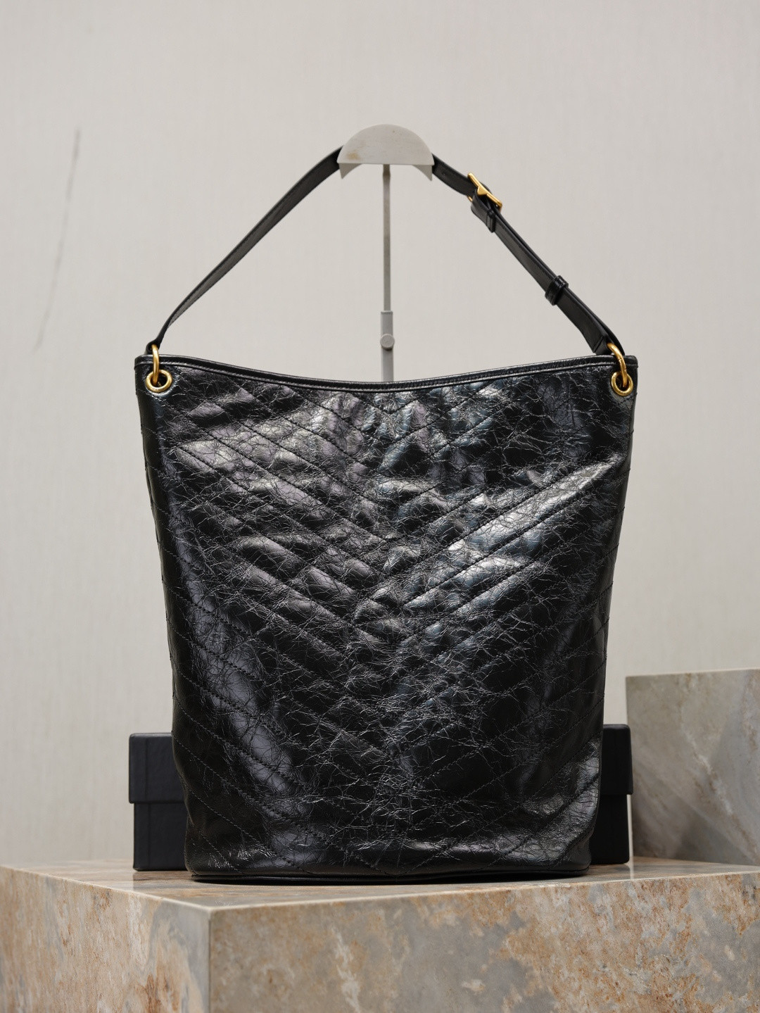 YSL NIKI Supple Bucket 33x16x40cm