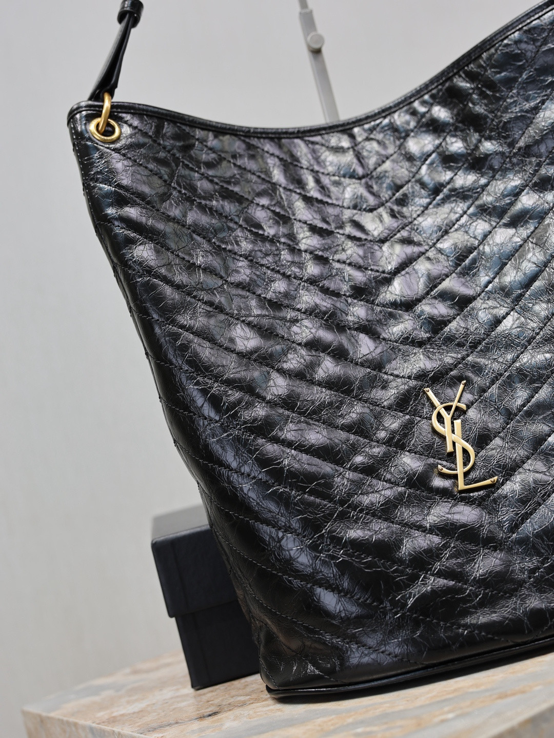 YSL NIKI Supple Bucket 33x16x40cm