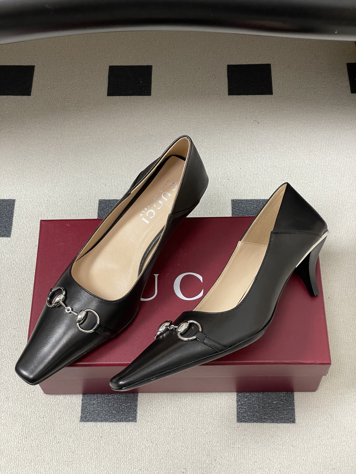 UA Gucci Vittoria Pump