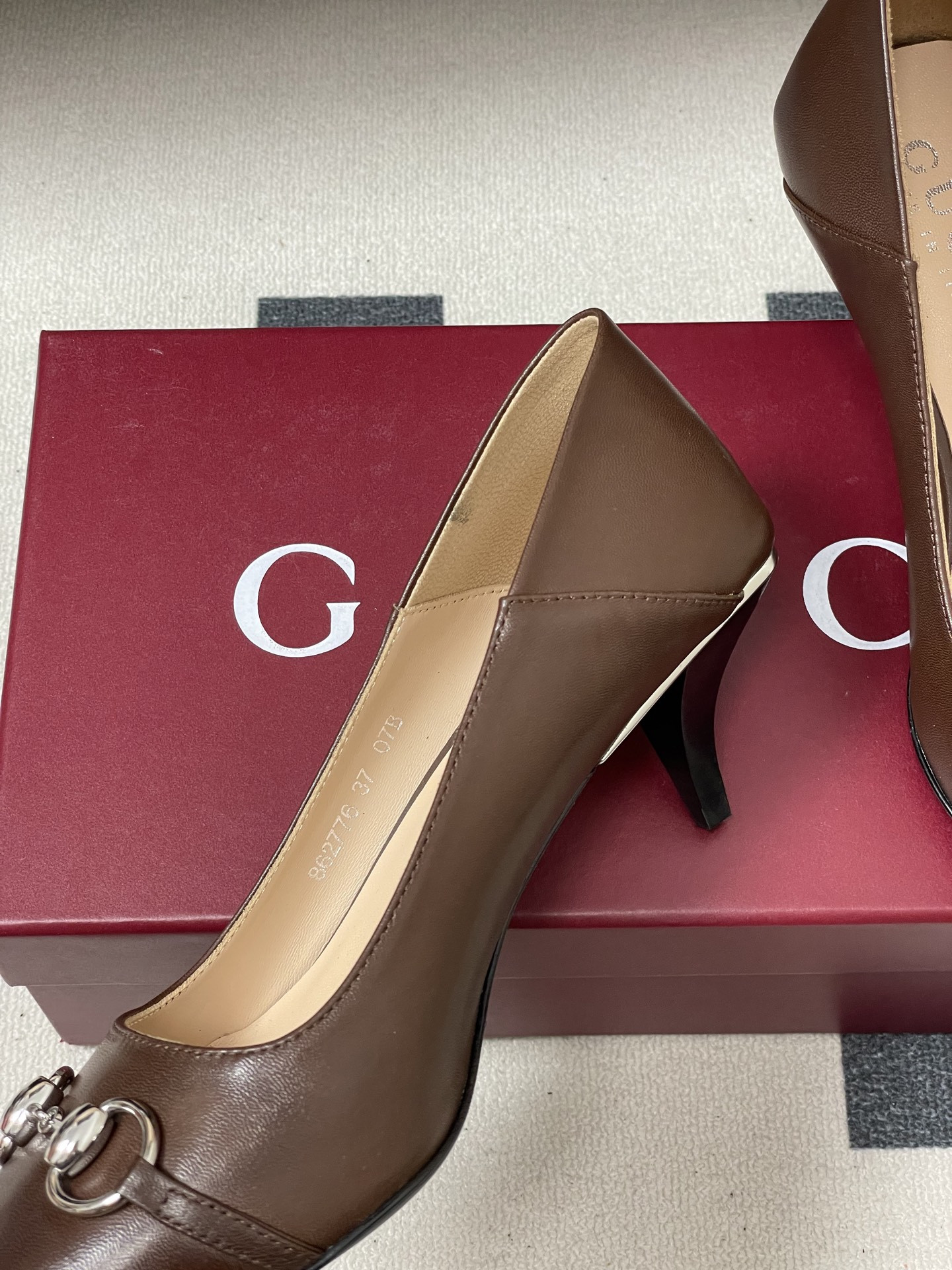 UA Gucci Vittoria Pump
