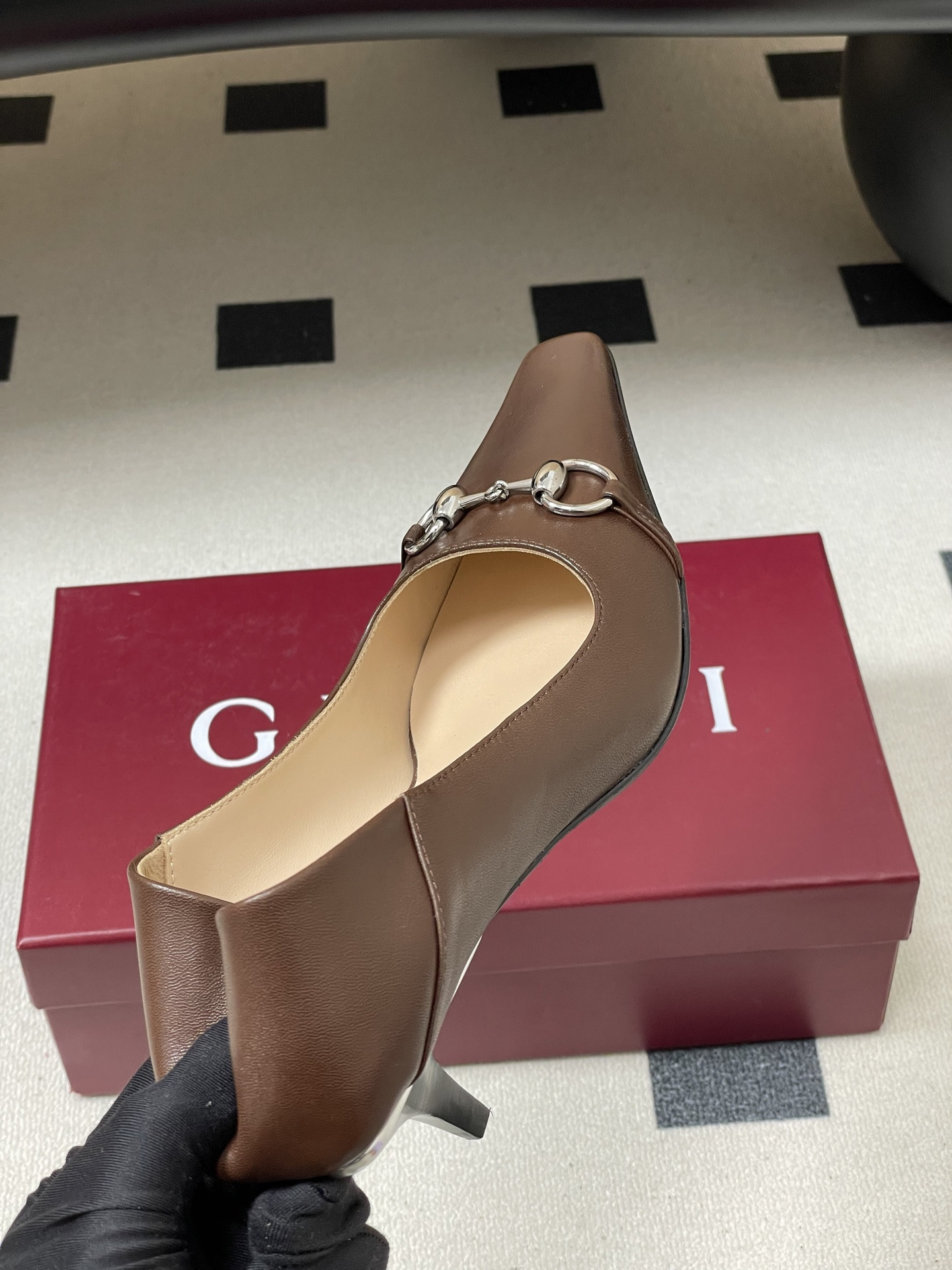 UA Gucci Vittoria Pump