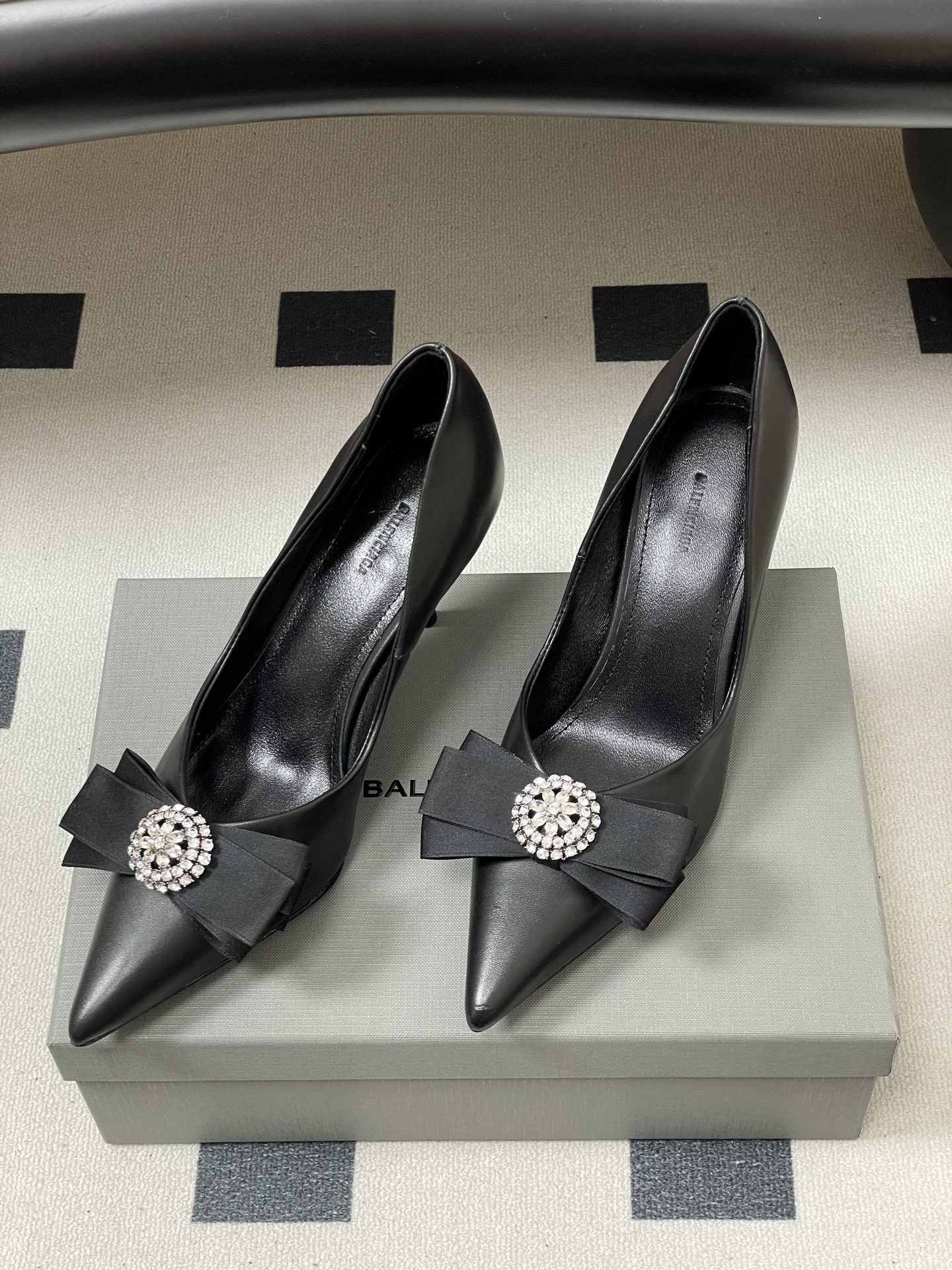 UA Balenciaga Avenue Palazzo Pump