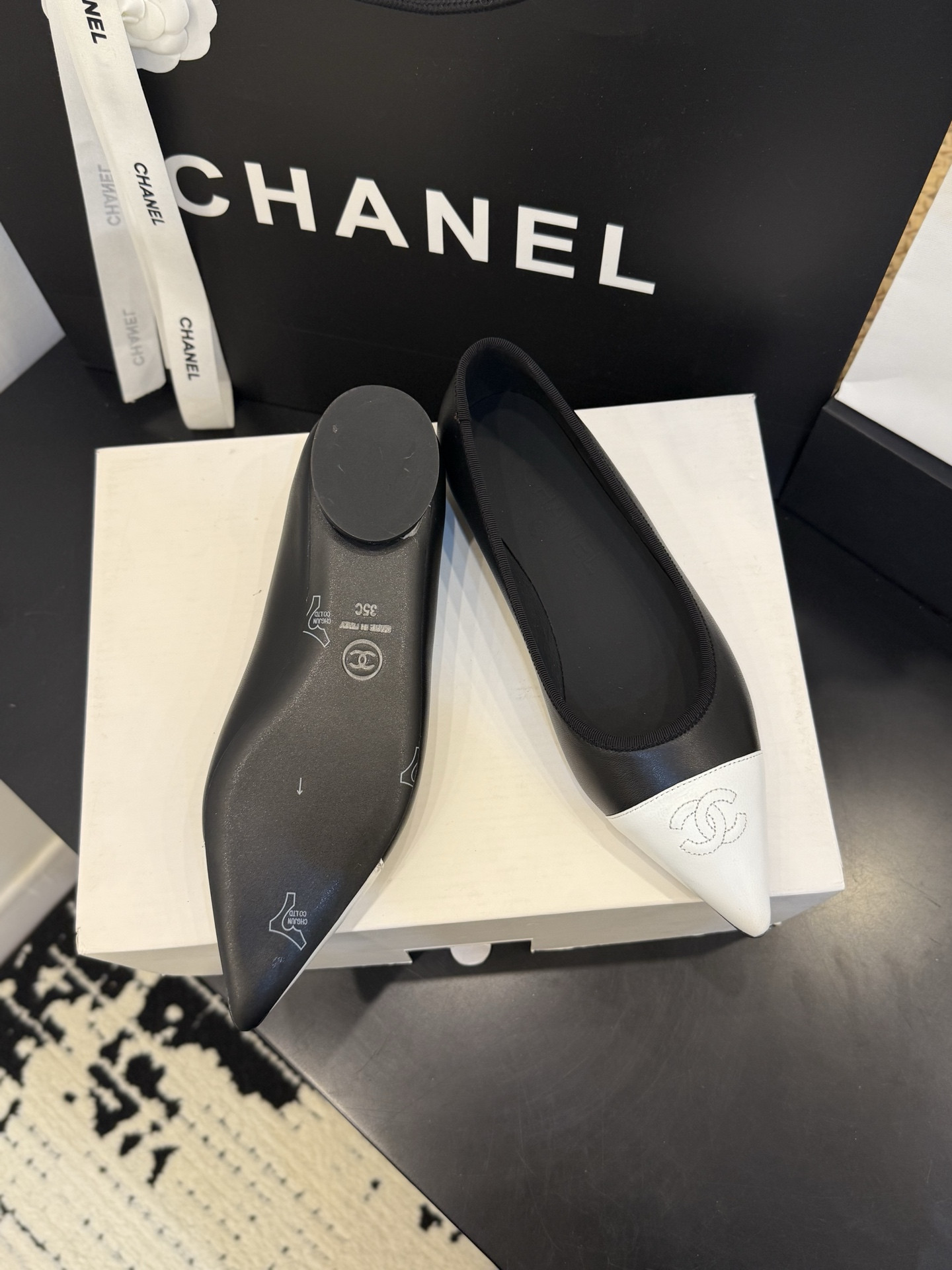 UA Chanel Ballet flats