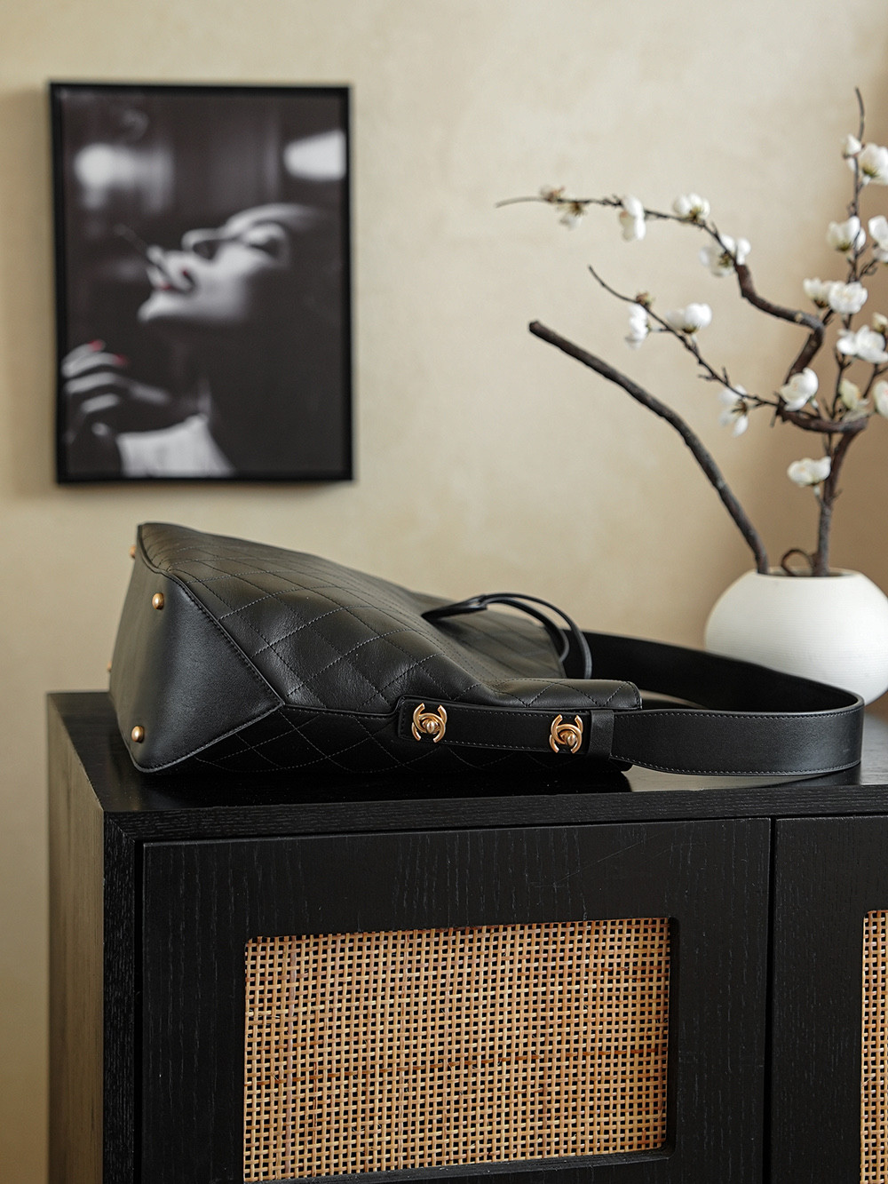 Chanel 26C Bucket Bag 12x32x31cm