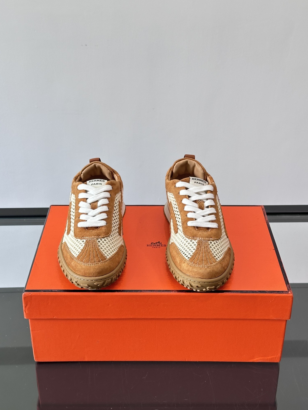 UA Hermès Jet Sneaker