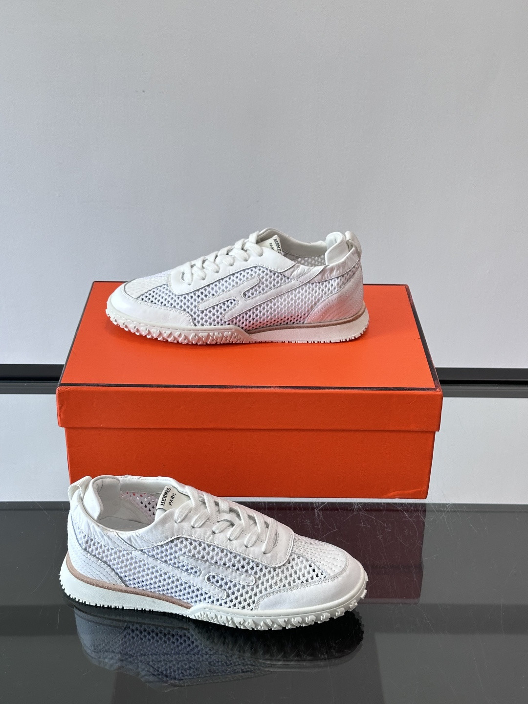 UA Hermès Jet Sneaker