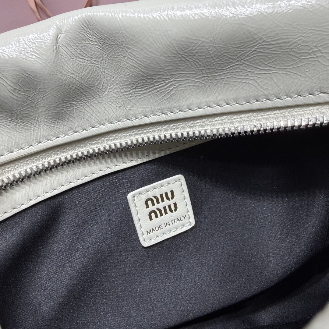 Miu Miu Motorcycle Bag 5BA327 27x22x13cm