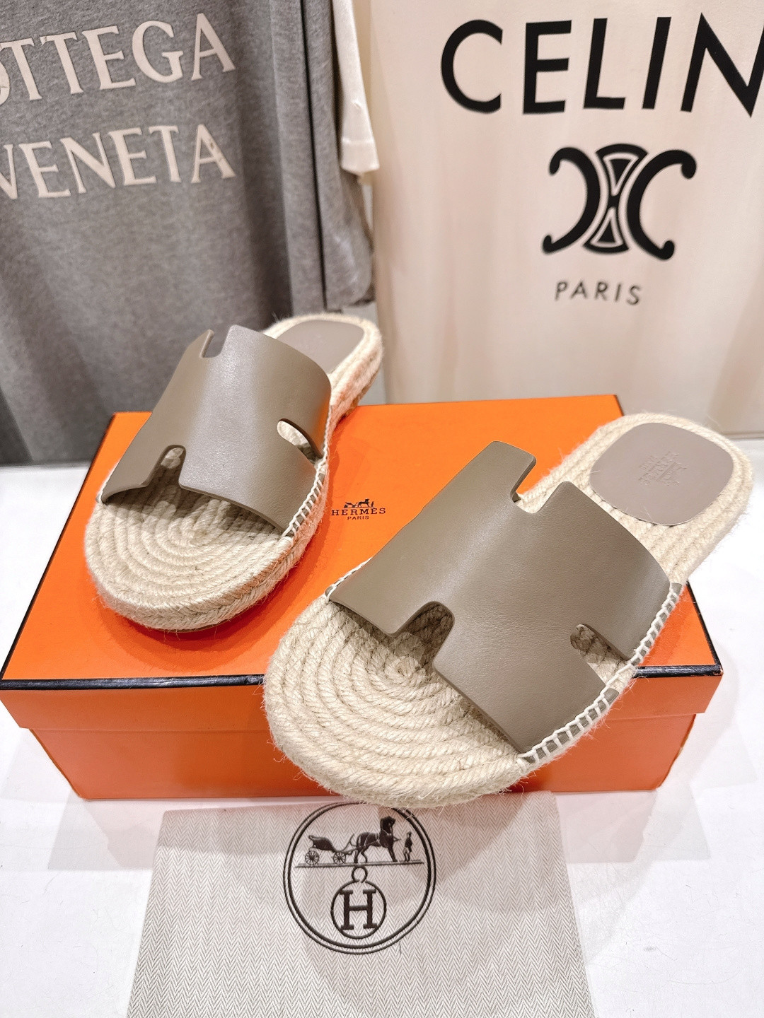 UA Hermès Antigua Espadrille