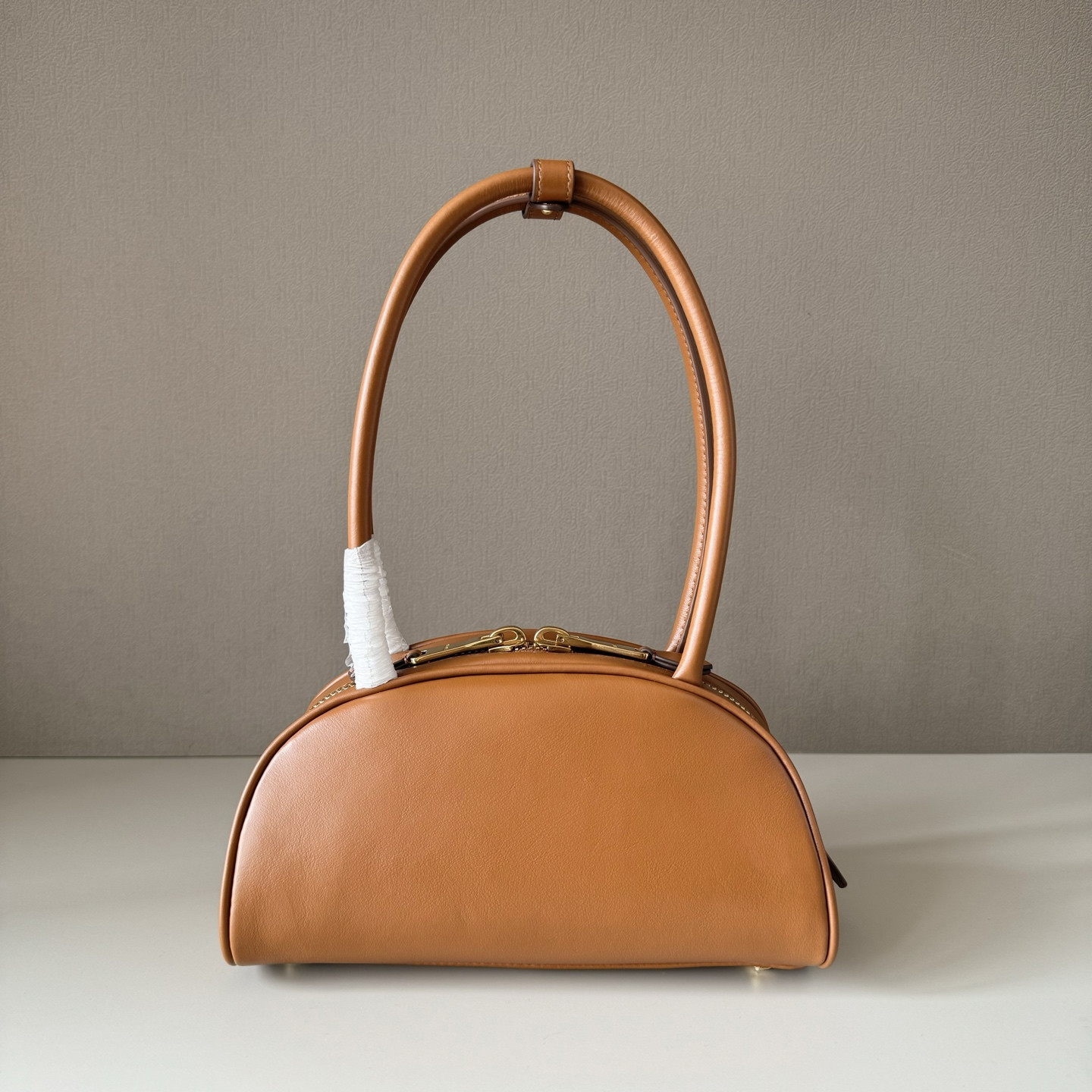 Miu Miu Small Beau Leather Bag 11.5x23x10cm