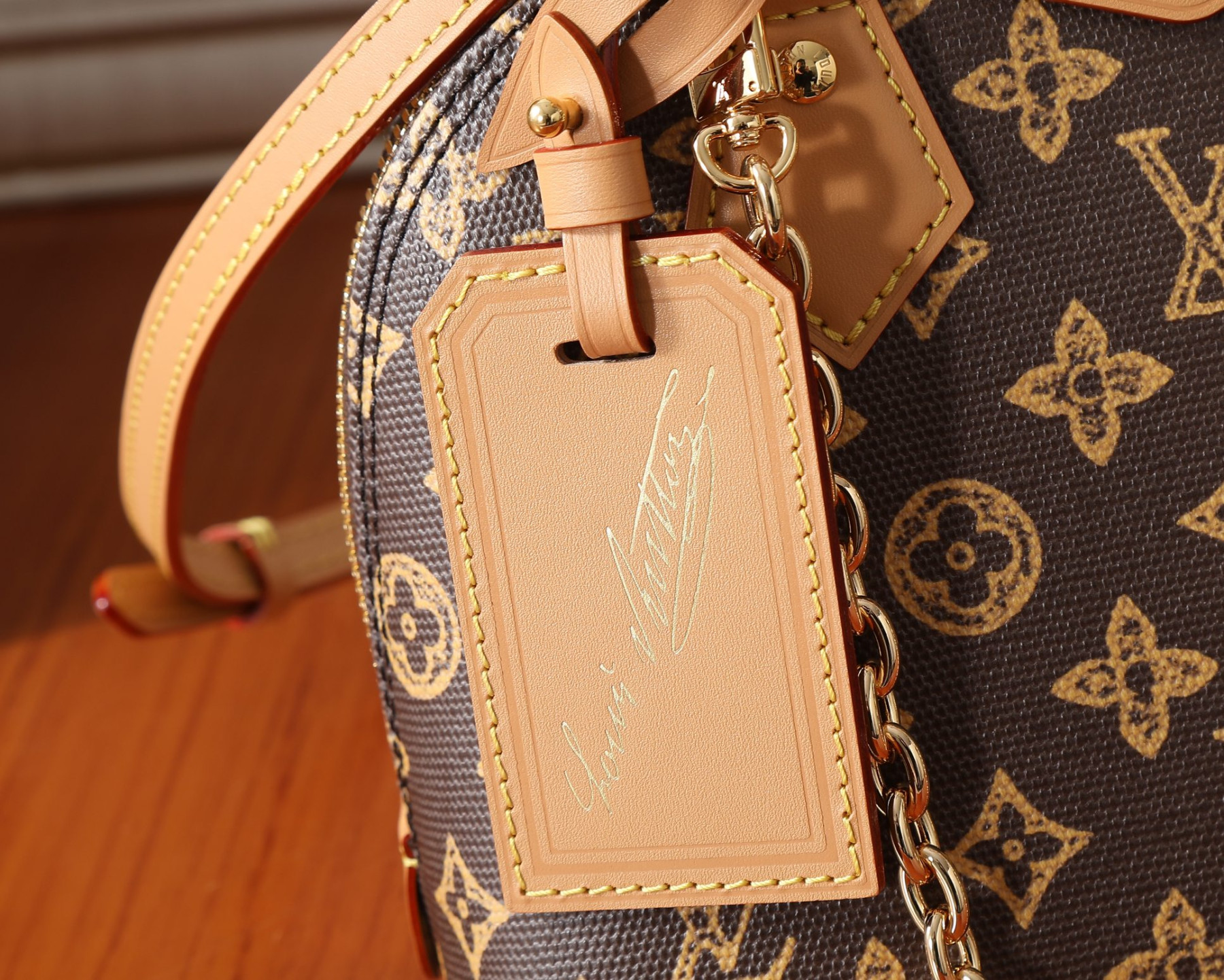 LV ALMA TRUNK BB Gloves M28105 19x11x22cm