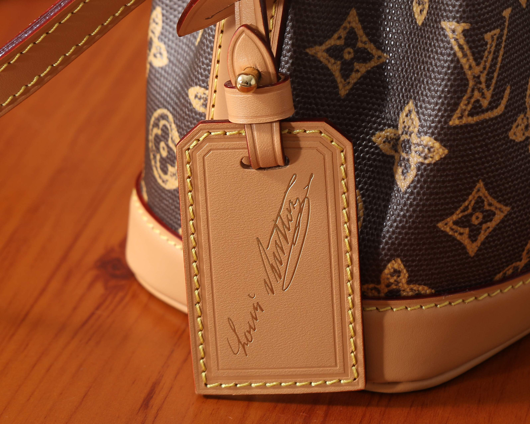 LV NANO NOÉ Handbag M27699 16x10x13cm