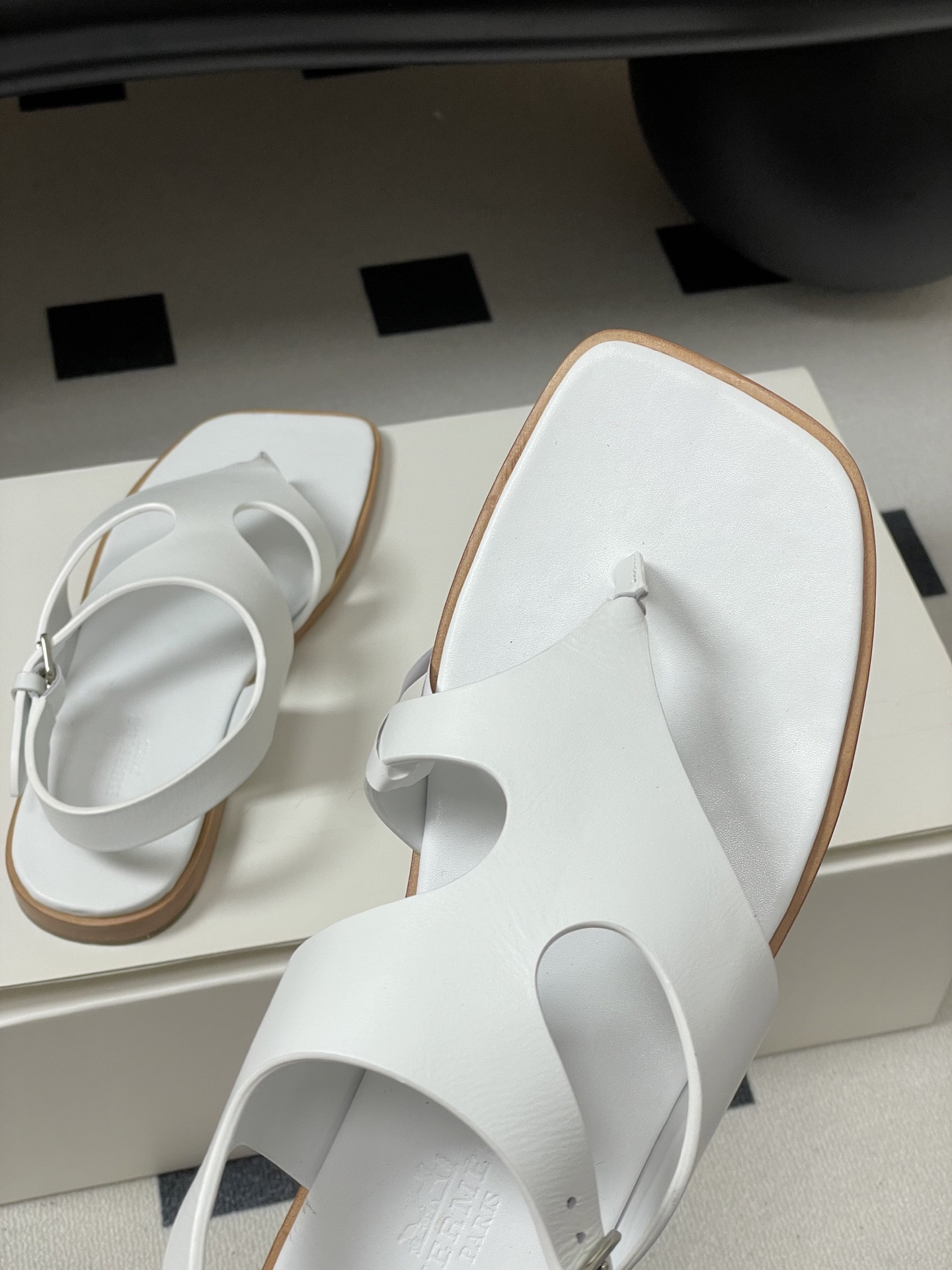 UA Hermès Karen Sandal