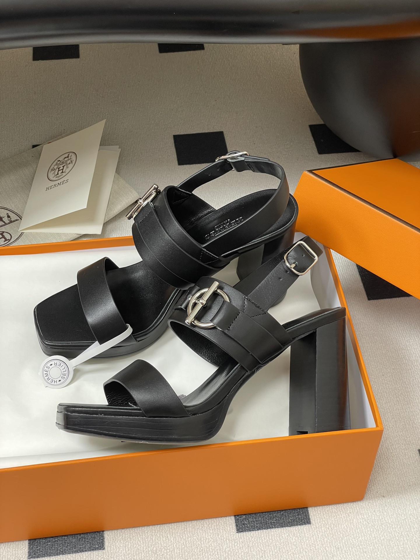 UA Hermès Keen 90 Sandal