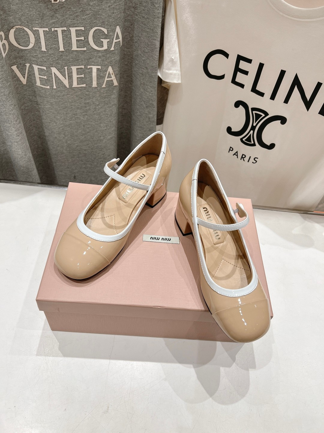 UA Miu Miu Patent Leather Mary Jane Pumps 4.5cm Heel