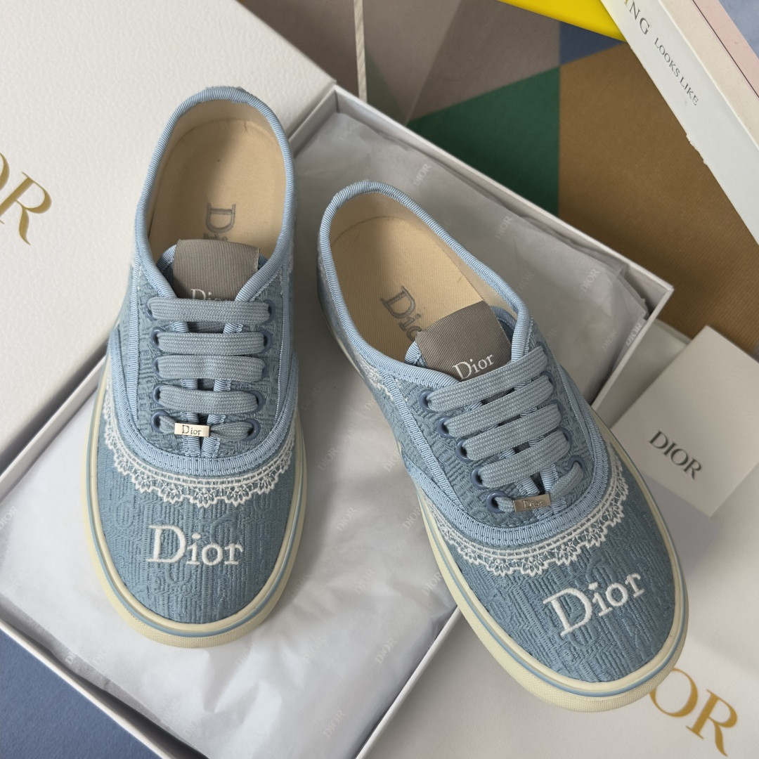 UA Dior Saltwind Sneaker