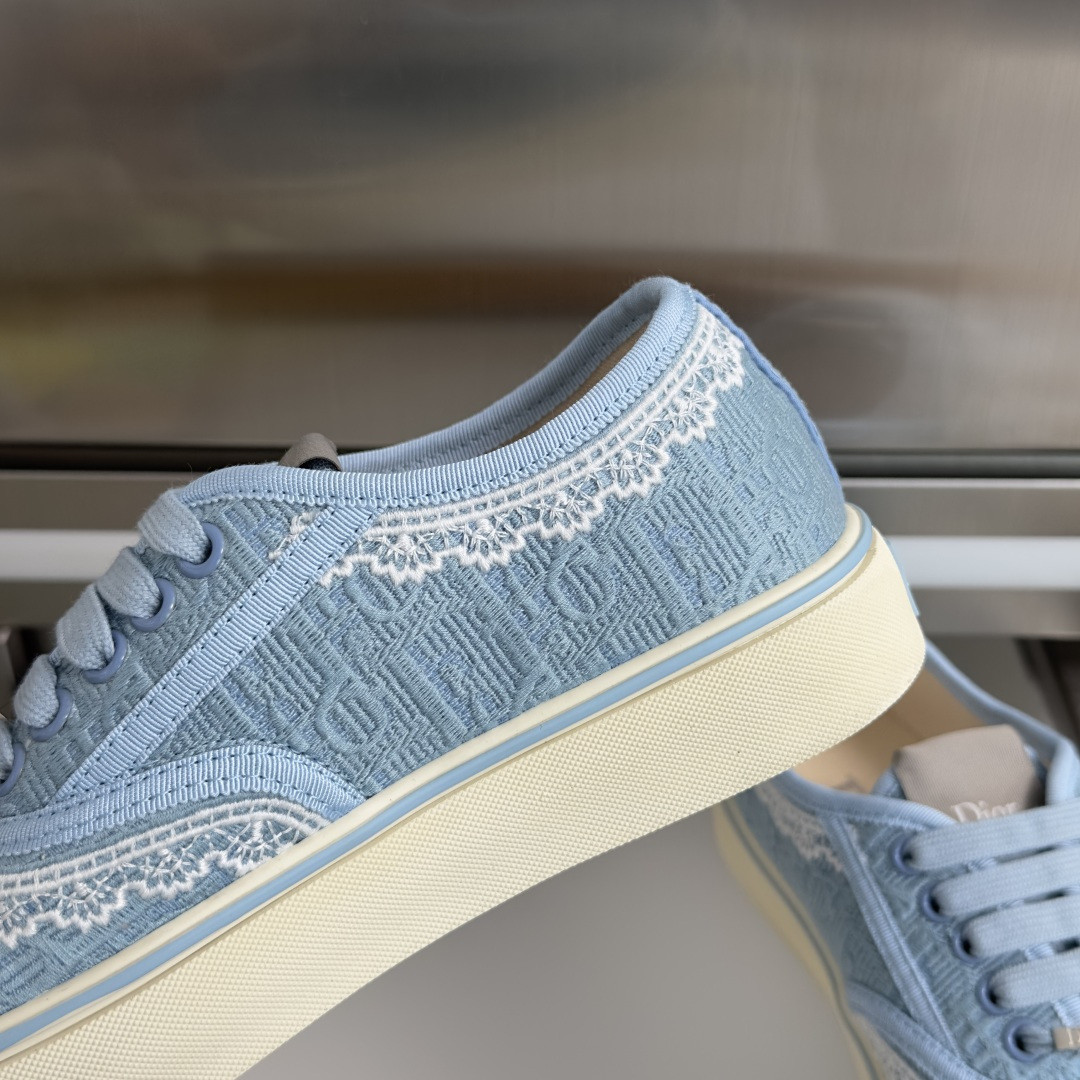 UA Dior Saltwind Sneaker