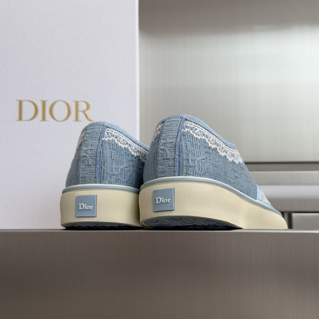 UA Dior Saltwind Sneaker