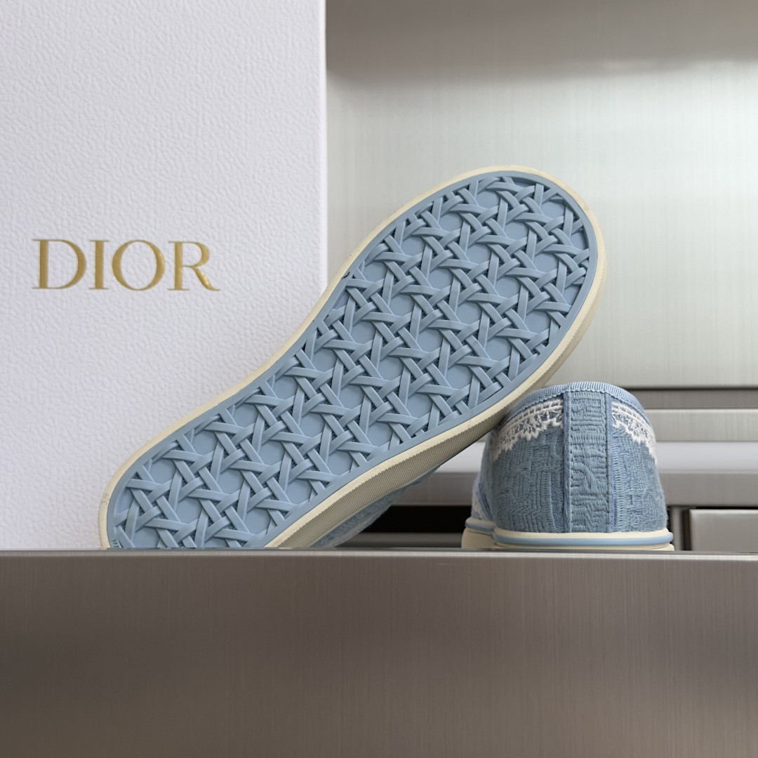 UA Dior Saltwind Sneaker