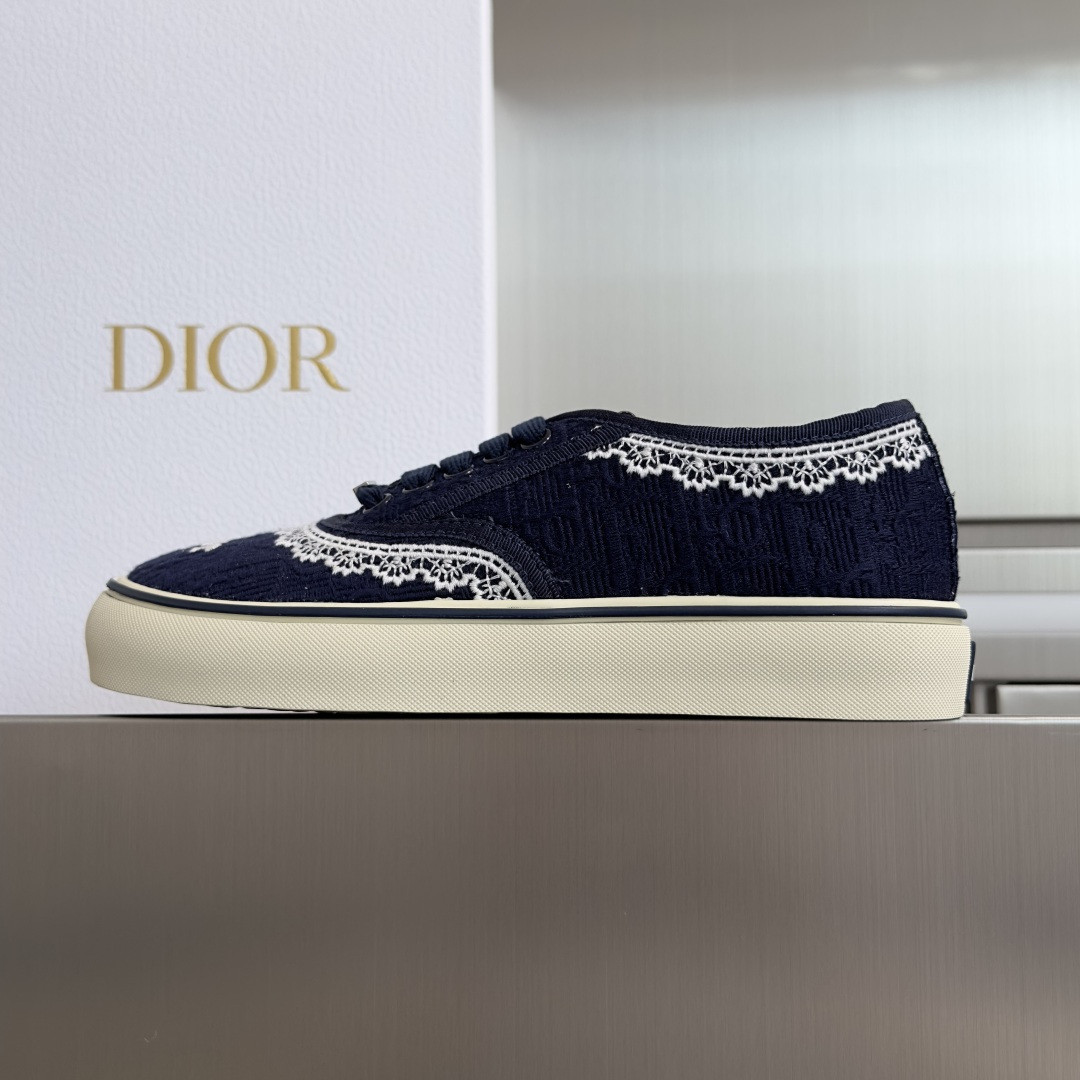 UA Dior Saltwind Sneaker