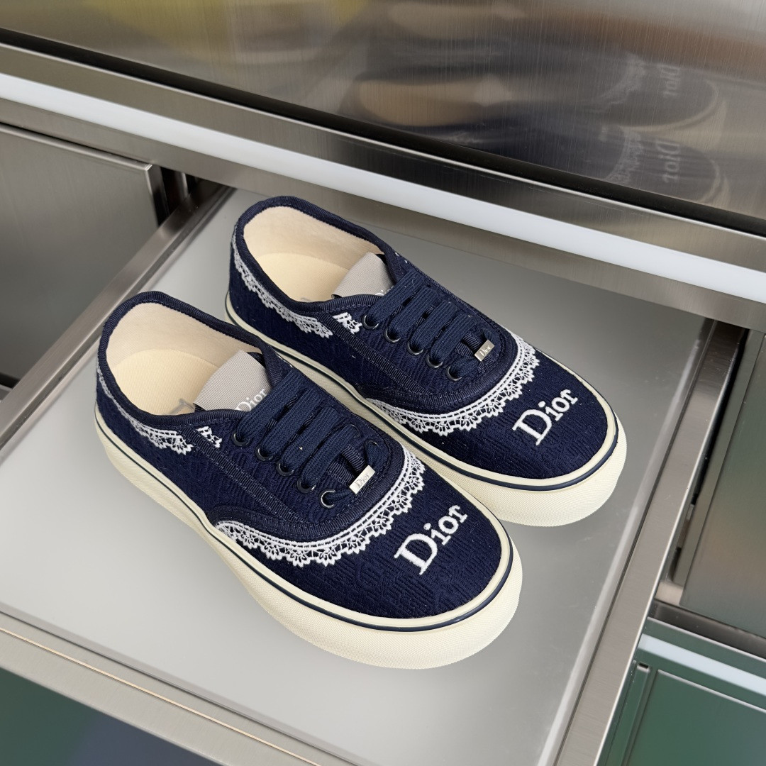 UA Dior Saltwind Sneaker