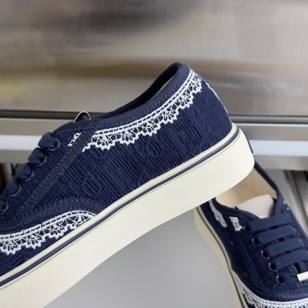 UA Dior Saltwind Sneaker