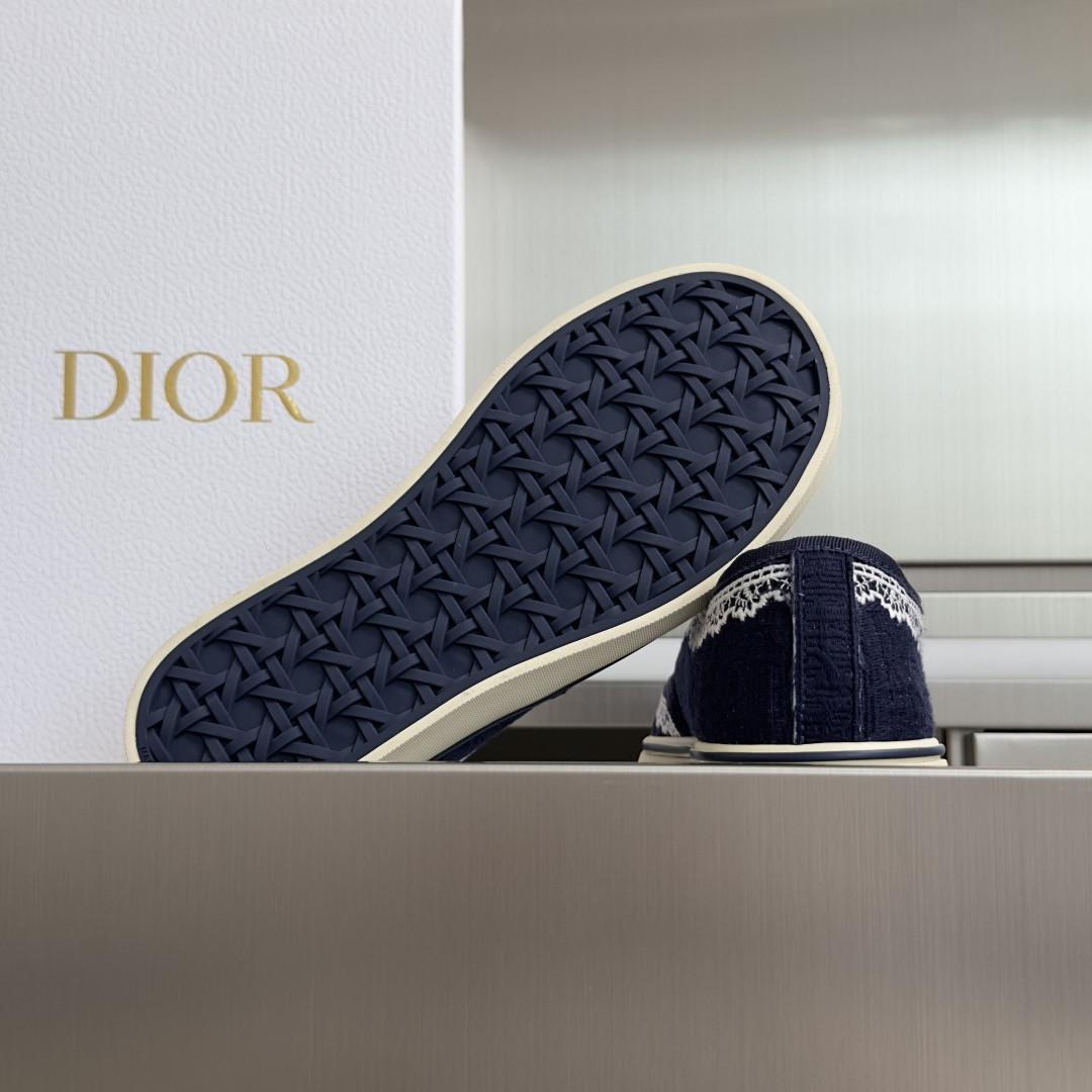 UA Dior Saltwind Sneaker