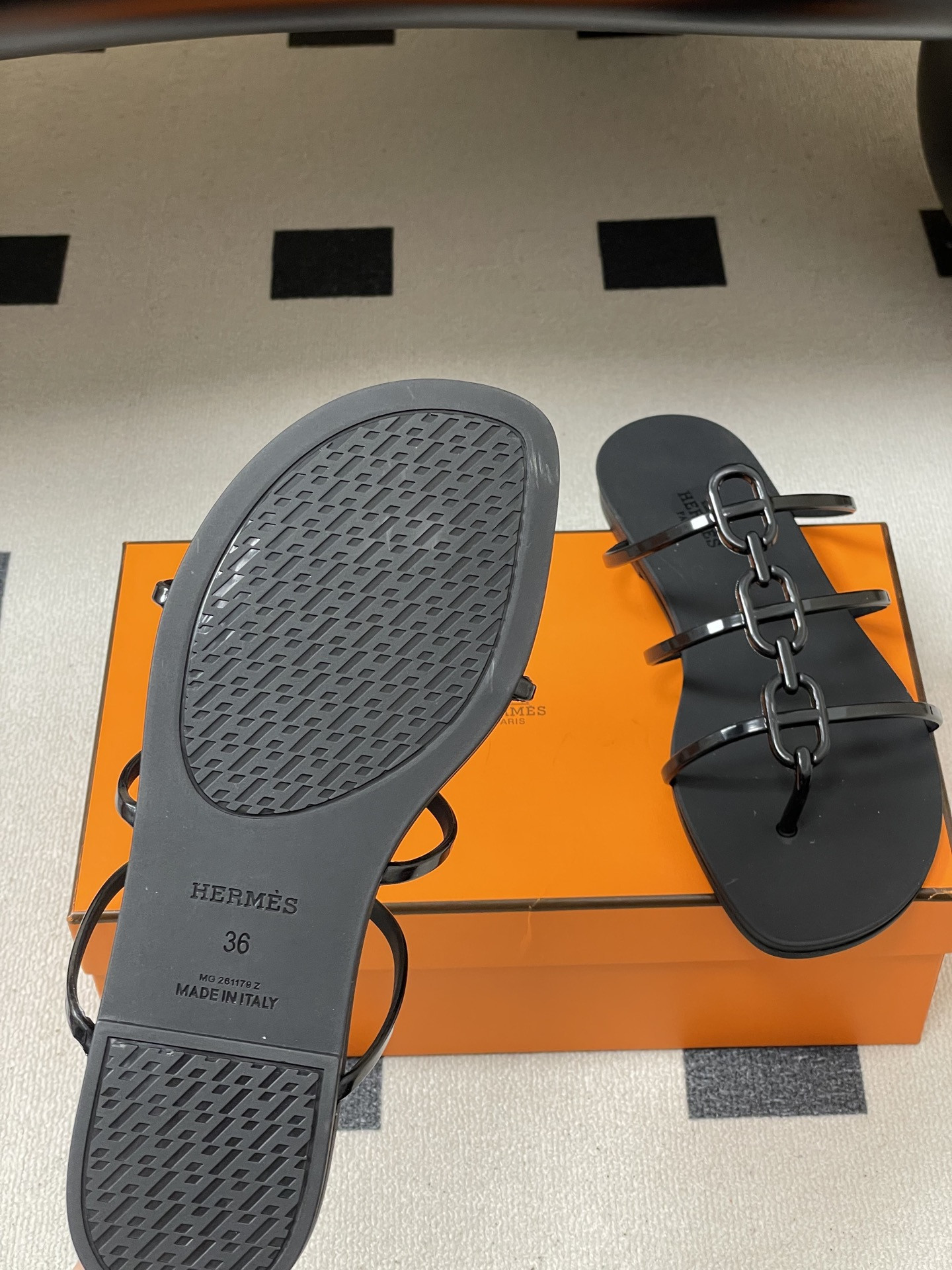 UA Hermès Mykonos Sandal