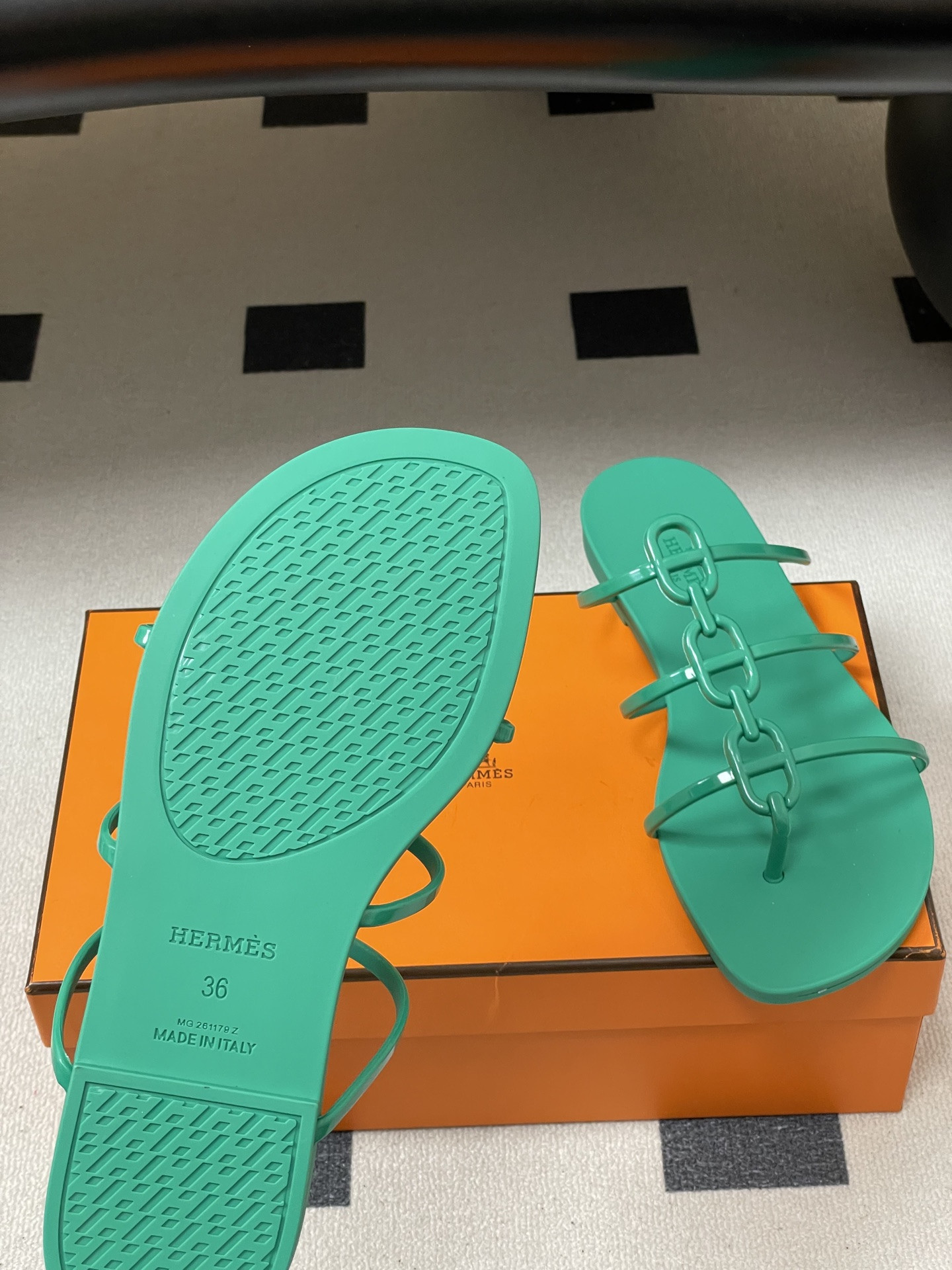 UA Hermès Mykonos Sandal
