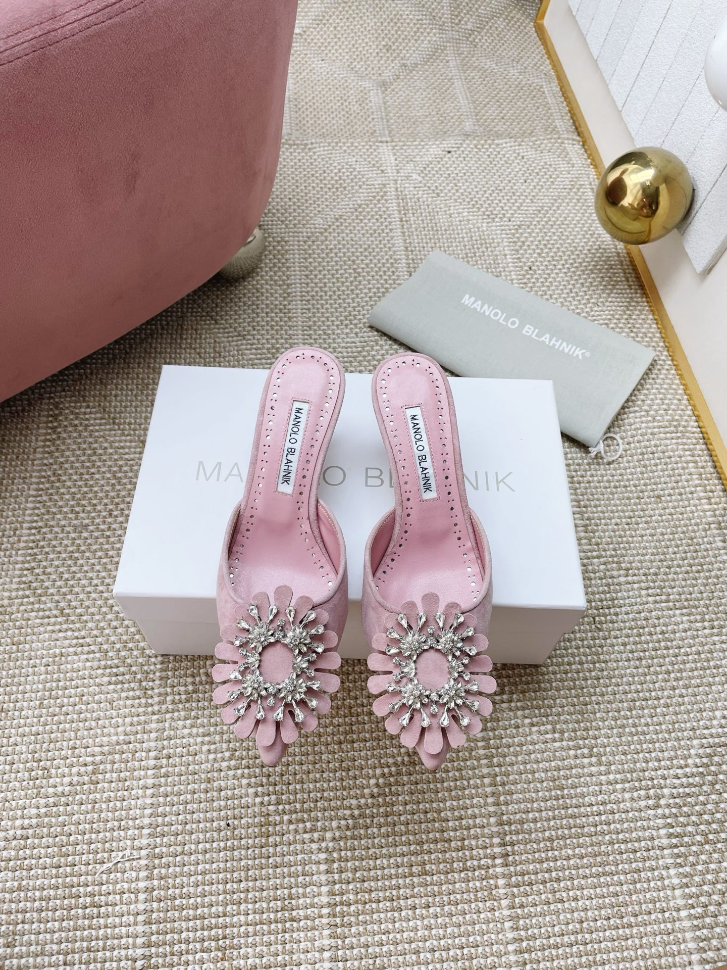 UA Manolo Blahnik Shogmu Mules 50mm